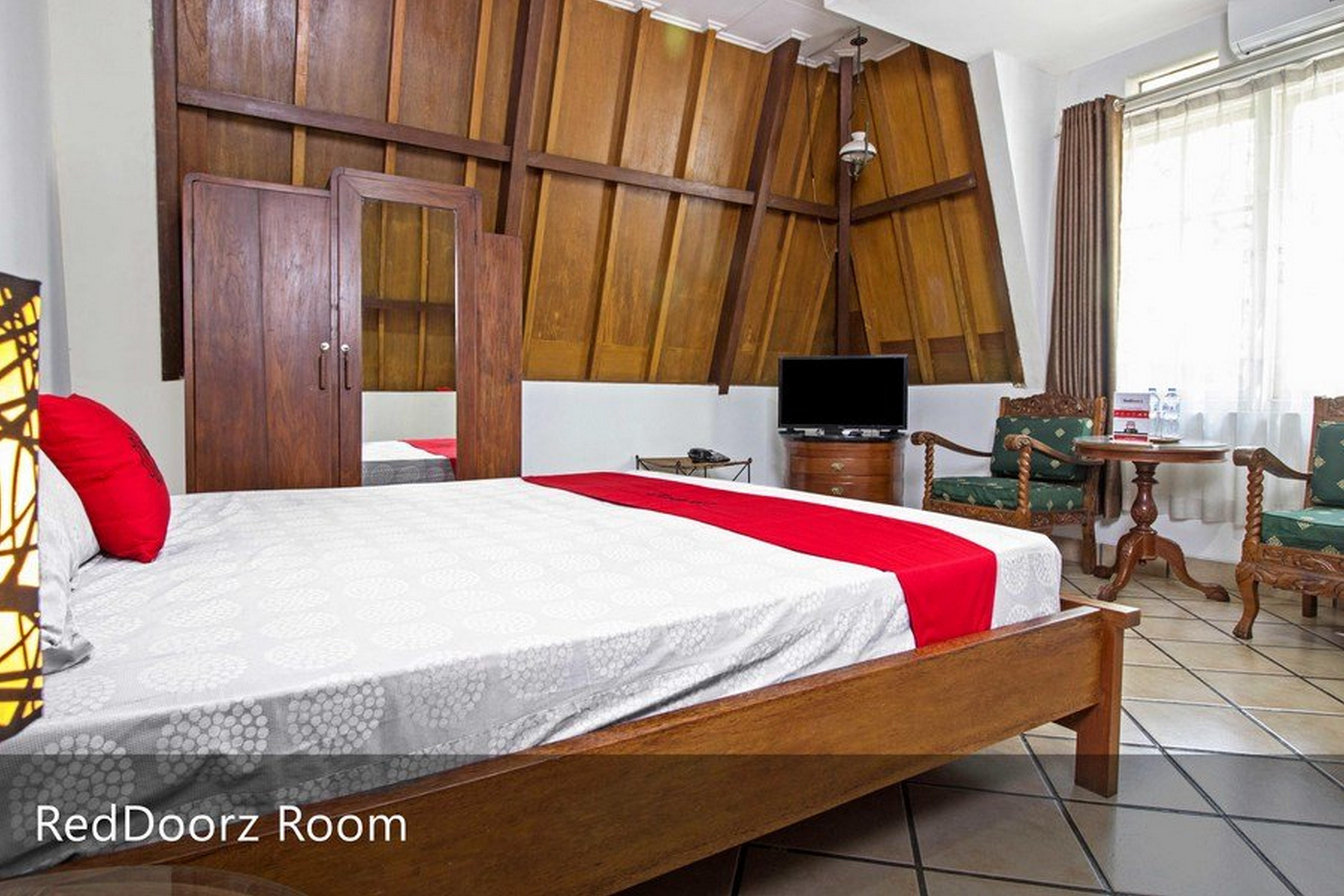 Reddoorz Plus Near Parahyangan University Bandung Extérieur photo