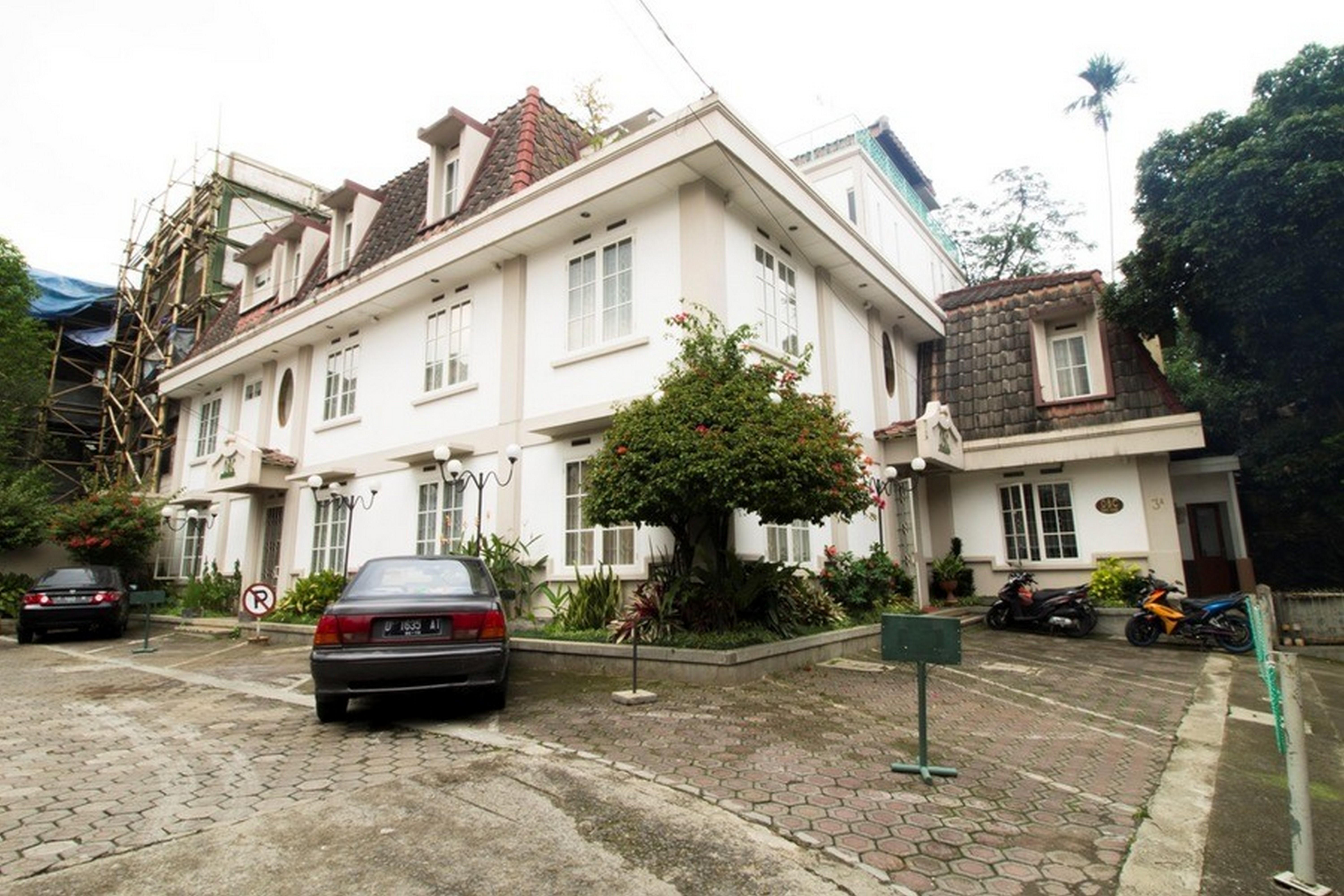 Reddoorz Plus Near Parahyangan University Bandung Extérieur photo