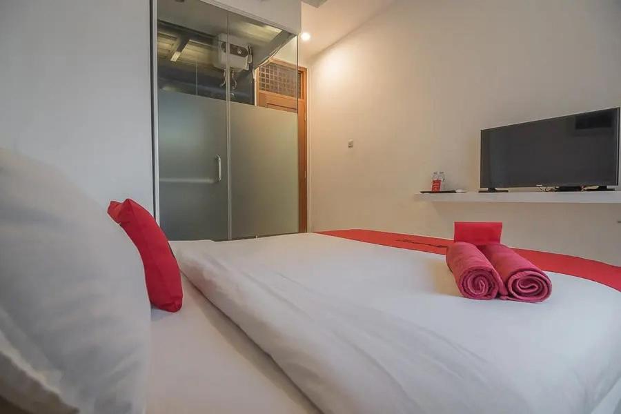 Reddoorz Plus Near Parahyangan University Bandung Extérieur photo